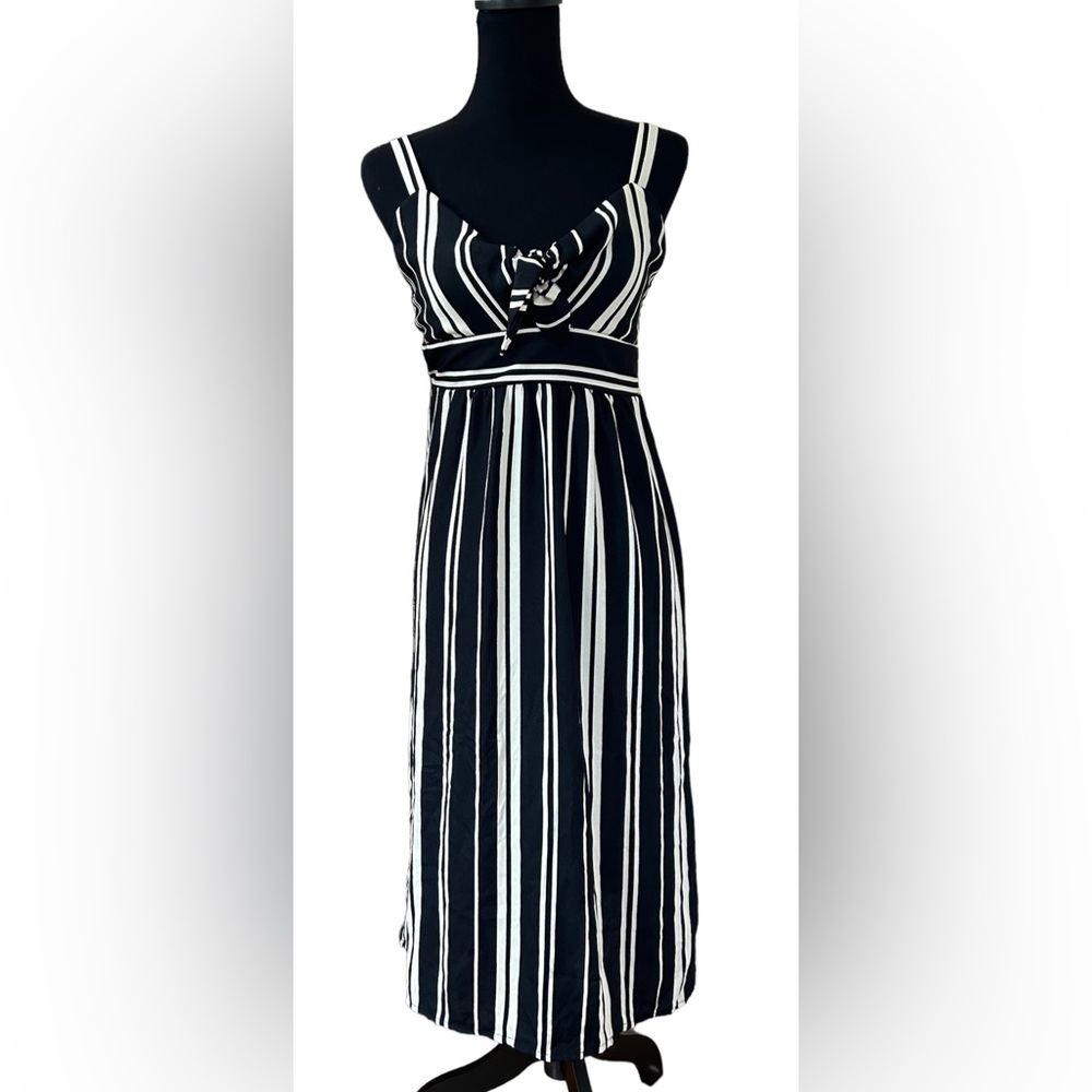 XHILARATION crepe Striped Midi Dress Tie Key-hole A-Line Size Small